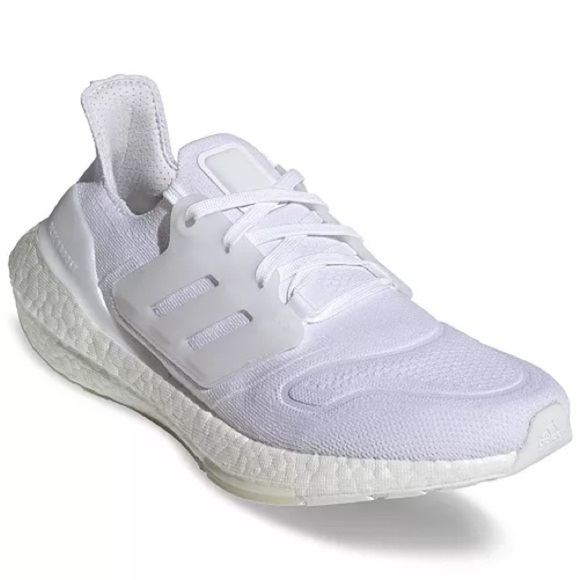 NIB Adidas Women’s Ultra Boost 22 Running Sneakers in White in size 7 - Picture 1 of 12